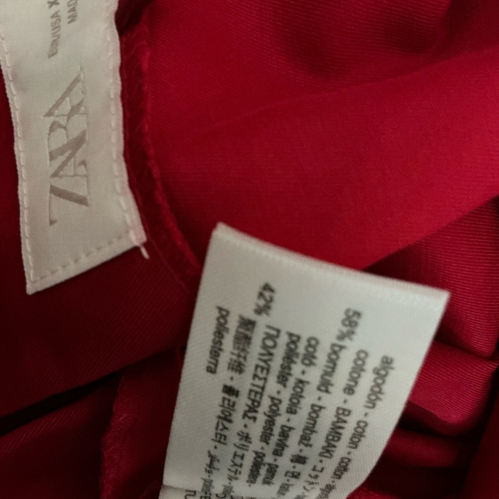 Elegant Red Women's Skirt - Picture 5 of 6